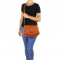 Mobile Preview: TL Bag Leder-Umhängetasche outfit