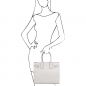 Preview: Leder-Handtasche Catherine outfit Preview: Leder-Handtasche Catherine outfit