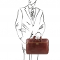 Mobile Preview: Leder Dokumenten-Tasche Caserta Outfit