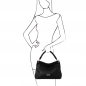 Preview: Tuscany Leather Handtasche schwarz Outfit Preview: Tuscany Leather Handtasche schwarz Outfit
