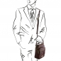 Preview: Tuscany Leather Leder Umhängetasche Paul braun Outfit Preview: Tuscany Leather Leder Umhängetasche Paul braun Outfit