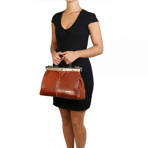 Tuscany Leather Doktortasche Michelangelo Ledertasche Outfit