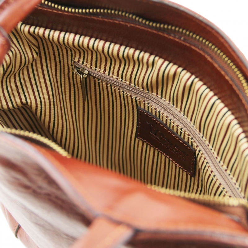 Leder Schultertasche Rucksack Patty Interieur_1 Leder Schultertasche Rucksack Patty Interieur_1