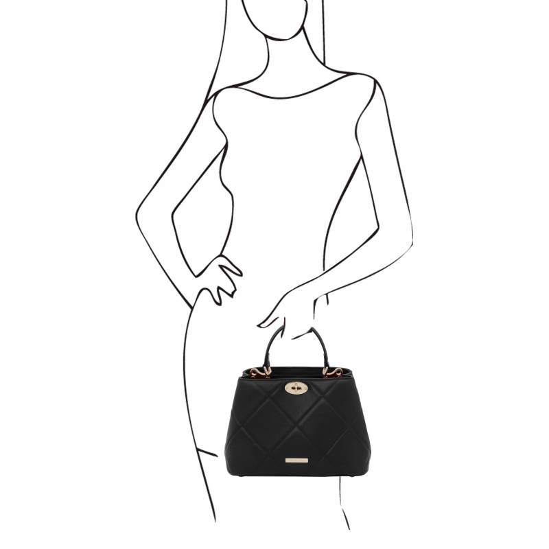 Leder-Handtasche im Stepp-Design Schwarz Outfit Leder-Handtasche im Stepp-Design Schwarz Outfit