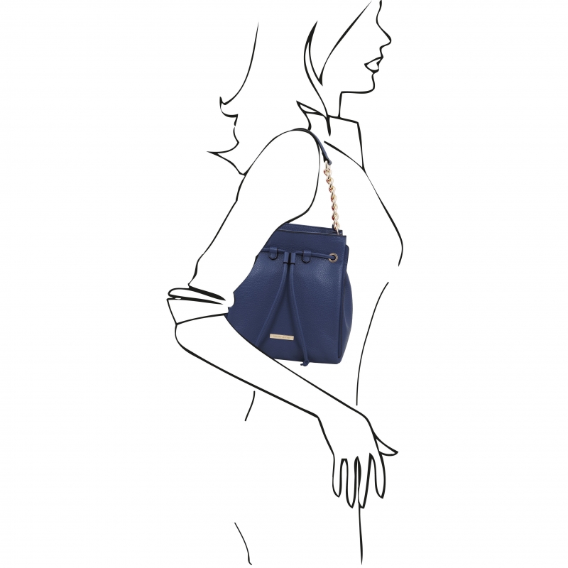 TL Bag Beuteltasche mit Schulterkette Outfit TL Bag Beuteltasche mit Schulterkette Outfit