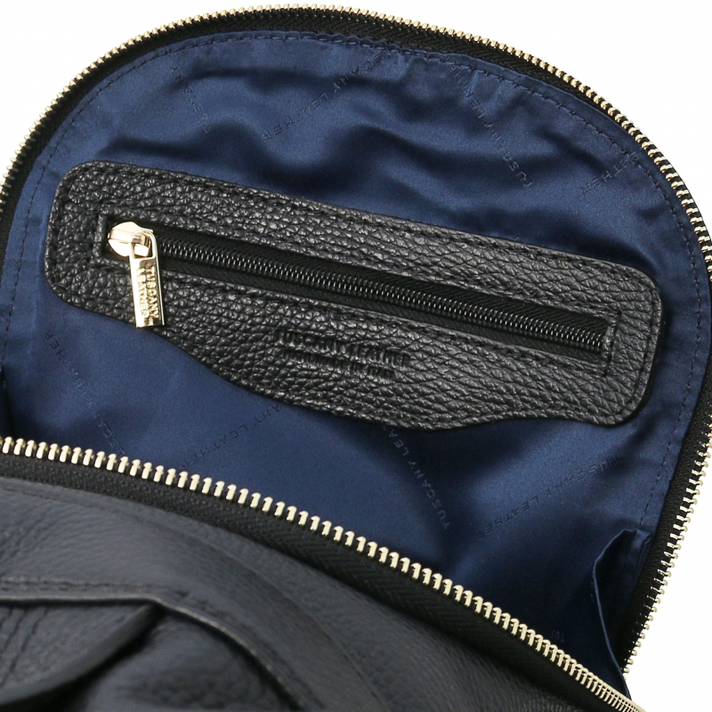 Leder-Rucksack Schultertasche schwarz interieur-1 Leder-Rucksack Schultertasche schwarz interieur-1