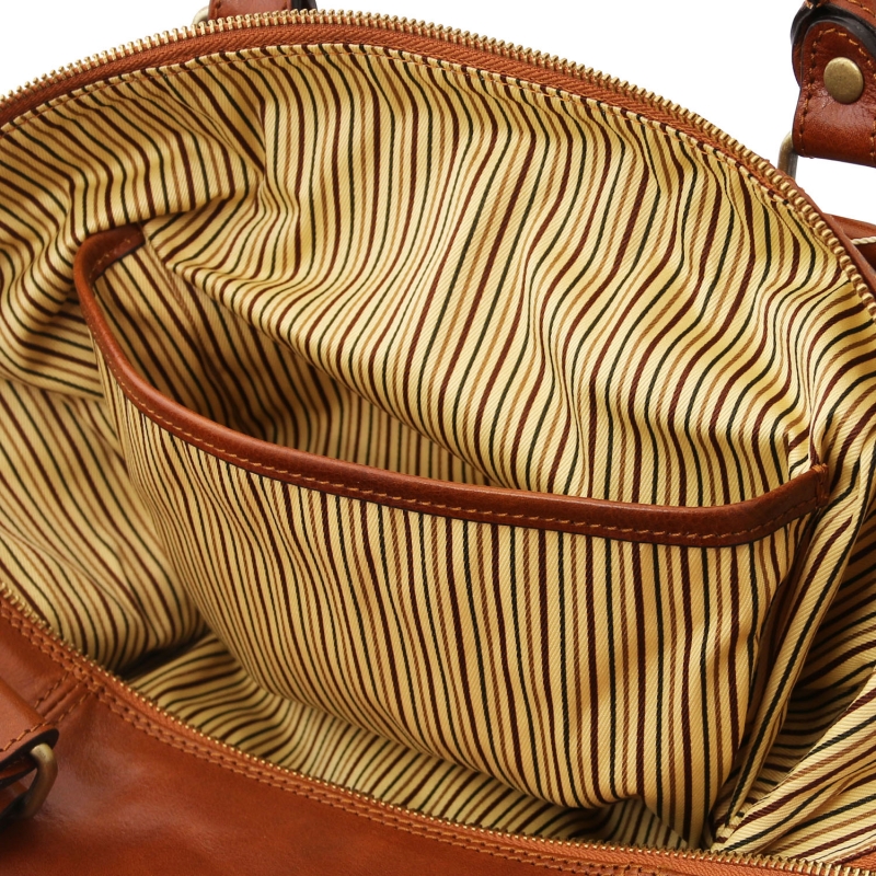 TL Voyager Leder-Weekender klein Interieur-1 TL Voyager Leder-Weekender klein Interieur-1