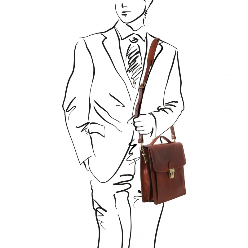 Leder Herrentasche David groß Outfit Leder Herrentasche David groß Outfit