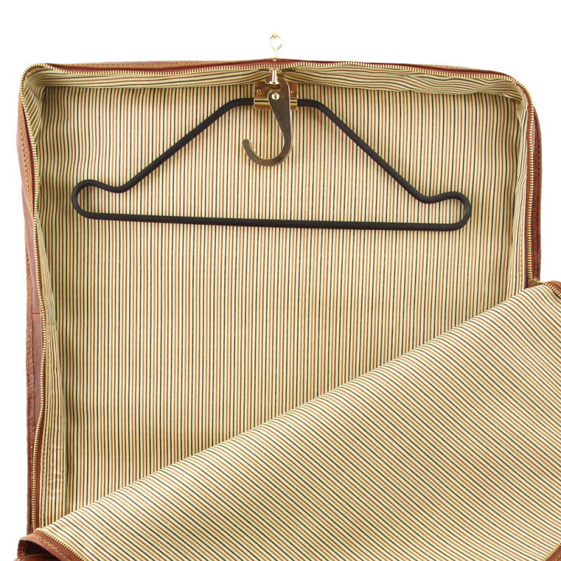 Tuscany Leather Kleidersack aus Leder "Papeete" Detail Tuscany Leather Kleidersack aus Leder "Papeete" Detail