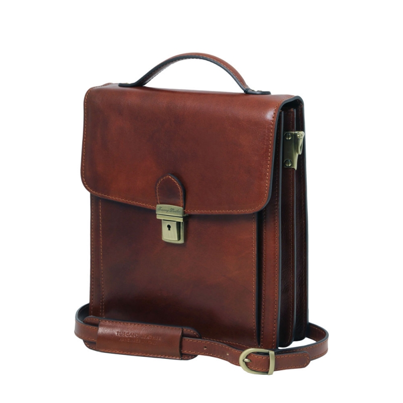 Leder Herrentasche David klein Seitenansicht Leder Herrentasche David klein Seitenansicht
