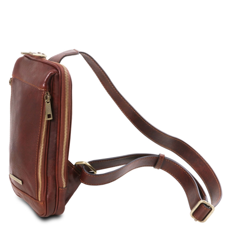 Leder Brusttasche Martin Seitenansicht Leder Brusttasche Martin Seitenansicht