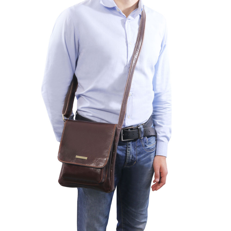 Leder Umhängetasche Jimmy Outfit Leder Umhängetasche Jimmy Outfit