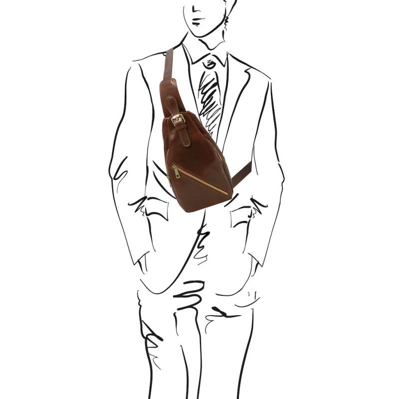 Tuscany Leather Brusttasche "Kevin" Outfit Tuscany Leather Brusttasche "Kevin" Outfit