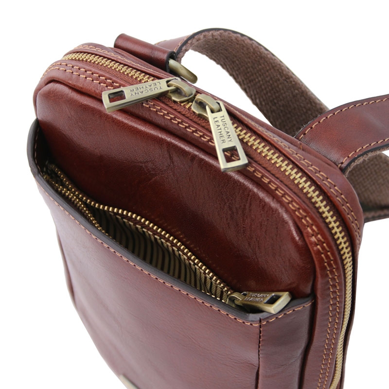 Tuscany Leather Leder Umhängetasche Mark Zipper Tuscany Leather Leder Umhängetasche Mark Zipper